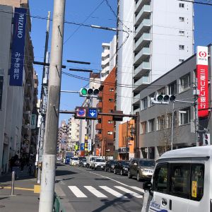 佐々木整体治療院への道のり:小金井街道みずほ銀行と三菱UFJ銀行
